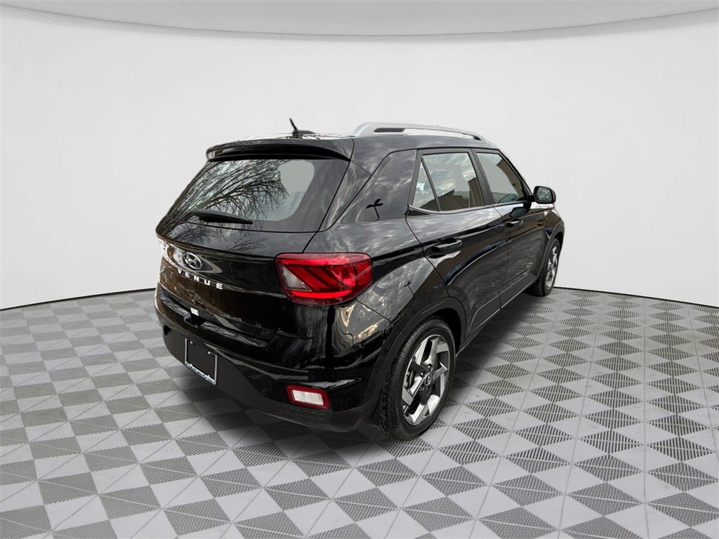 2025 Hyundai VENUE SEL
