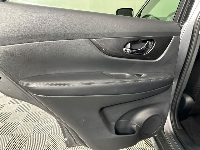 2018 Nissan Rogue SV Premium Package