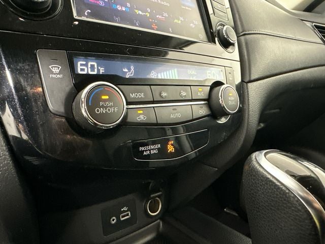 2018 Nissan Rogue SV Premium Package