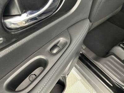2019 Nissan Rogue S Special Edition Package
