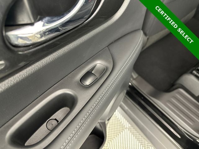2019 Nissan Rogue S Special Edition Package