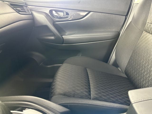 2019 Nissan Rogue S Special Edition Package