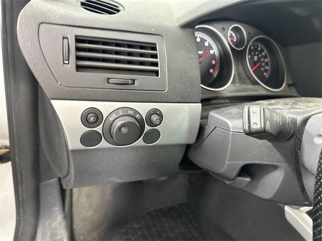 2008 Saturn Astra XR