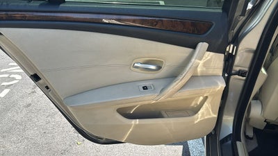2010 BMW 5 Series 528i xDrive