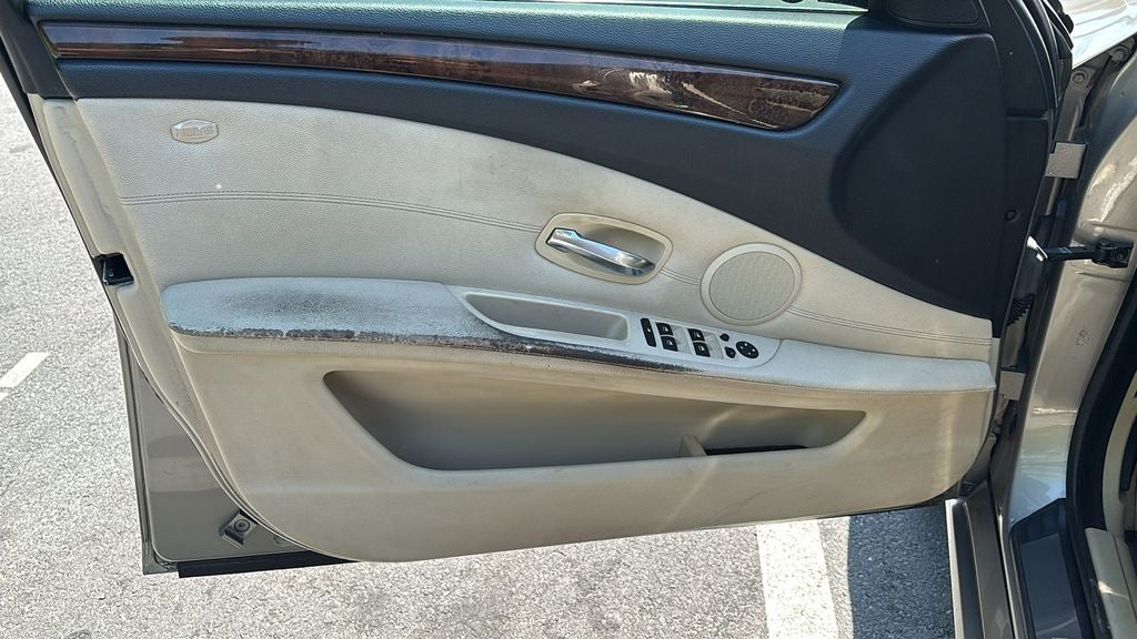 2010 BMW 5 Series 528i xDrive