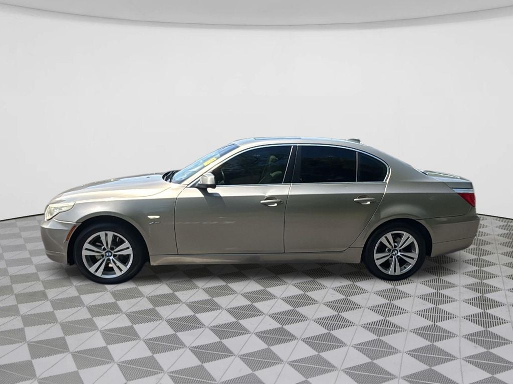 2010 BMW 5 Series 528i xDrive