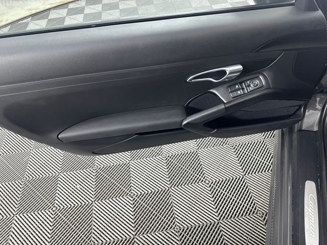 2018 Porsche 718 Cayman Base