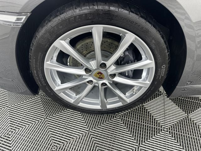 2018 Porsche 718 Cayman Base