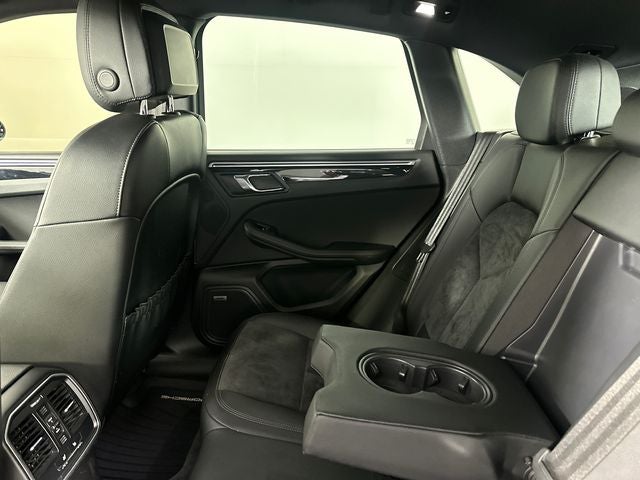 2018 Porsche Macan Base