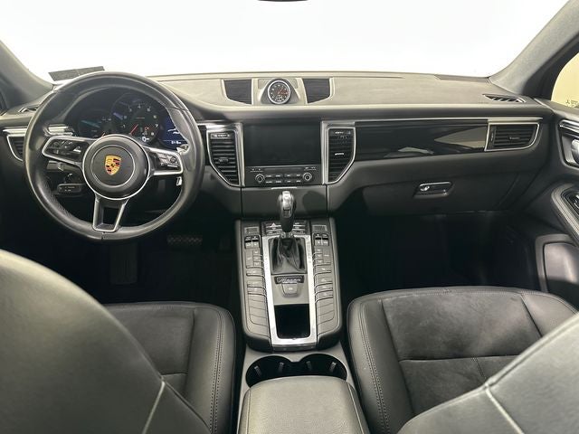 2018 Porsche Macan Base