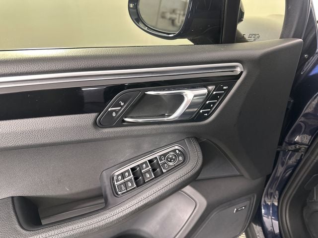 2018 Porsche Macan Base