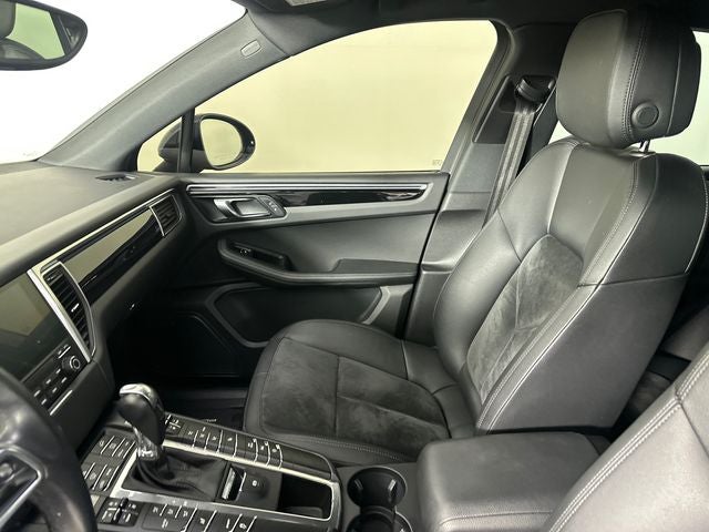 2018 Porsche Macan Base