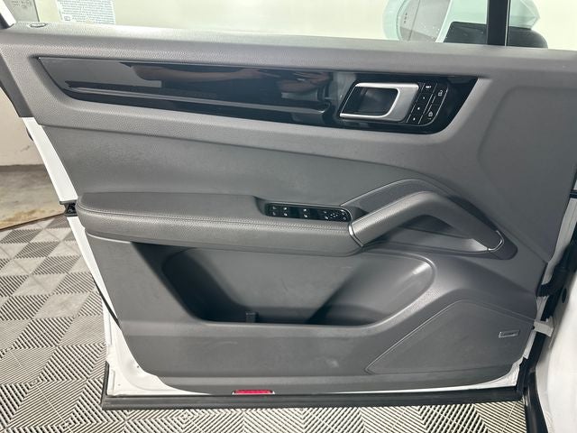 2019 Porsche Cayenne Base