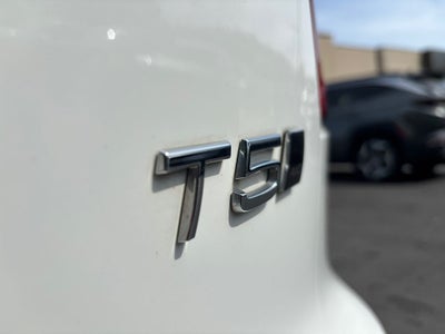 2020 Volvo XC40 Momentum