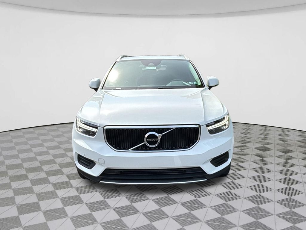 2020 Volvo XC40 Momentum