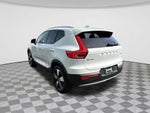 2020 Volvo XC40 Momentum
