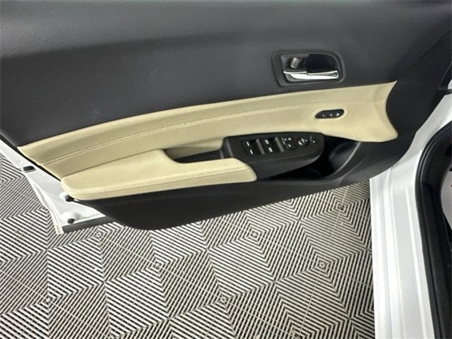 2018 Acura ILX w/Premium Pkg