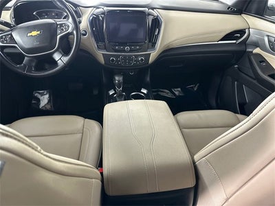 2022 Chevrolet Traverse LT Leather