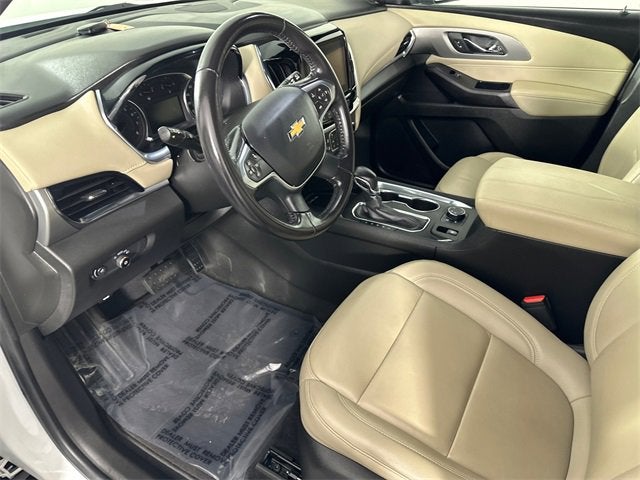 2022 Chevrolet Traverse LT Leather