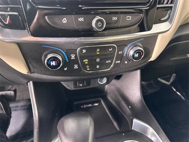 2022 Chevrolet Traverse LT Leather