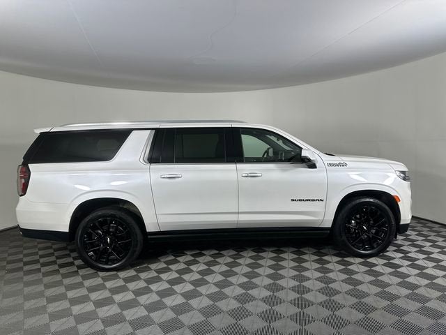 2022 Chevrolet Suburban High Country