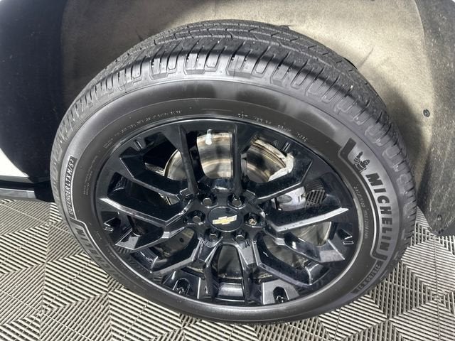 2022 Chevrolet Suburban High Country