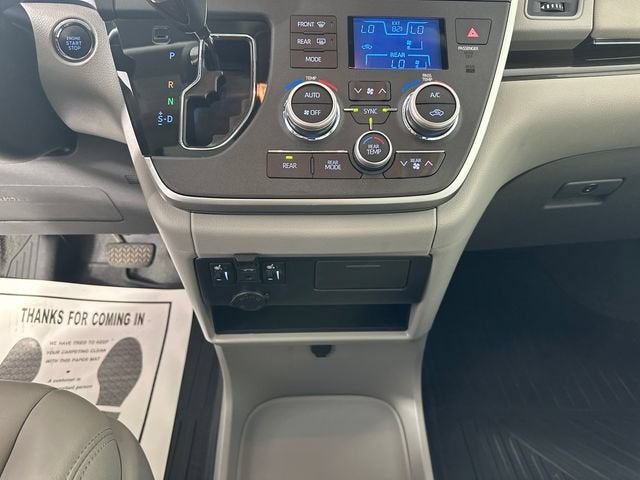 2020 Toyota Sienna XLE
