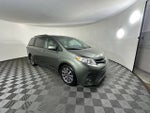 2020 Toyota Sienna XLE