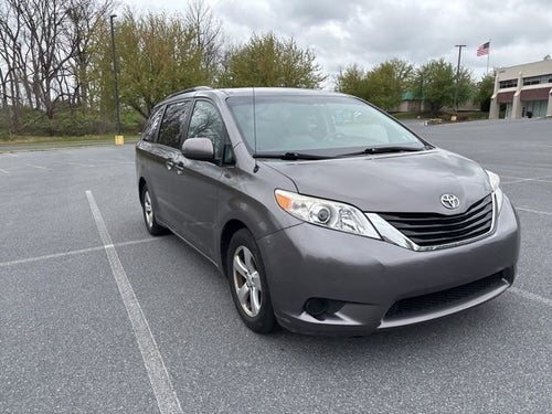 2014 Toyota Sienna LE AAS