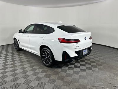 2023 BMW X4 xDrive30i