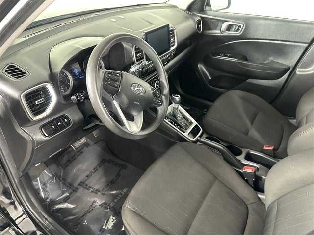 2021 Hyundai VENUE SE