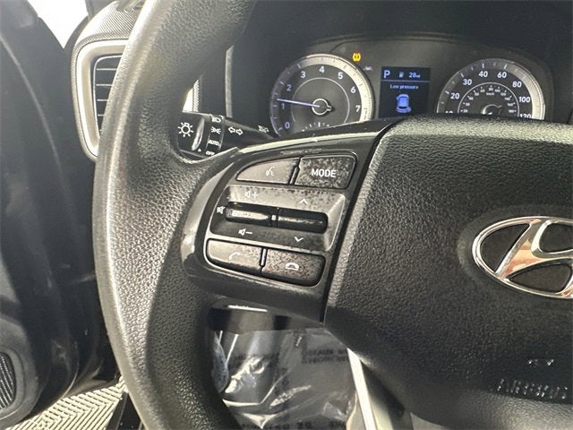 2021 Hyundai VENUE SE