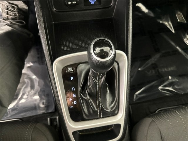 2021 Hyundai VENUE SE