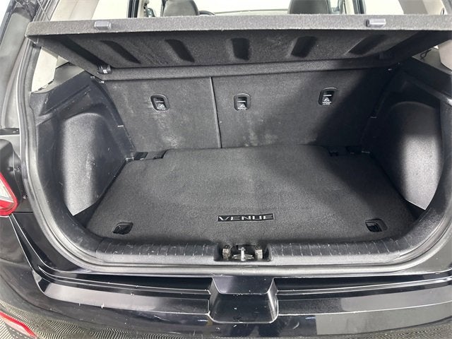 2021 Hyundai VENUE SE