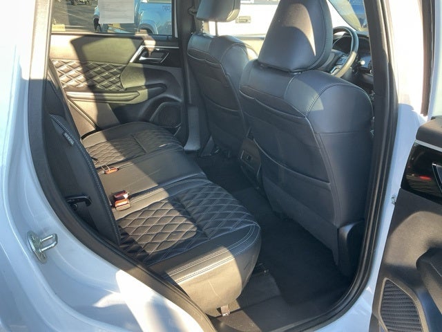 2022 Mitsubishi Outlander SEL