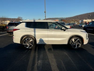 2022 Mitsubishi Outlander SEL