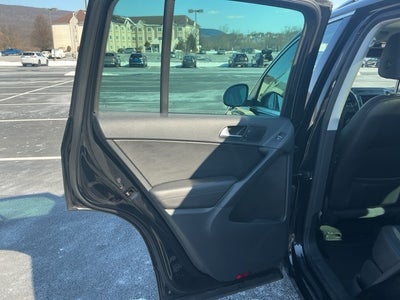 2016 Volkswagen Tiguan SE 4Motion