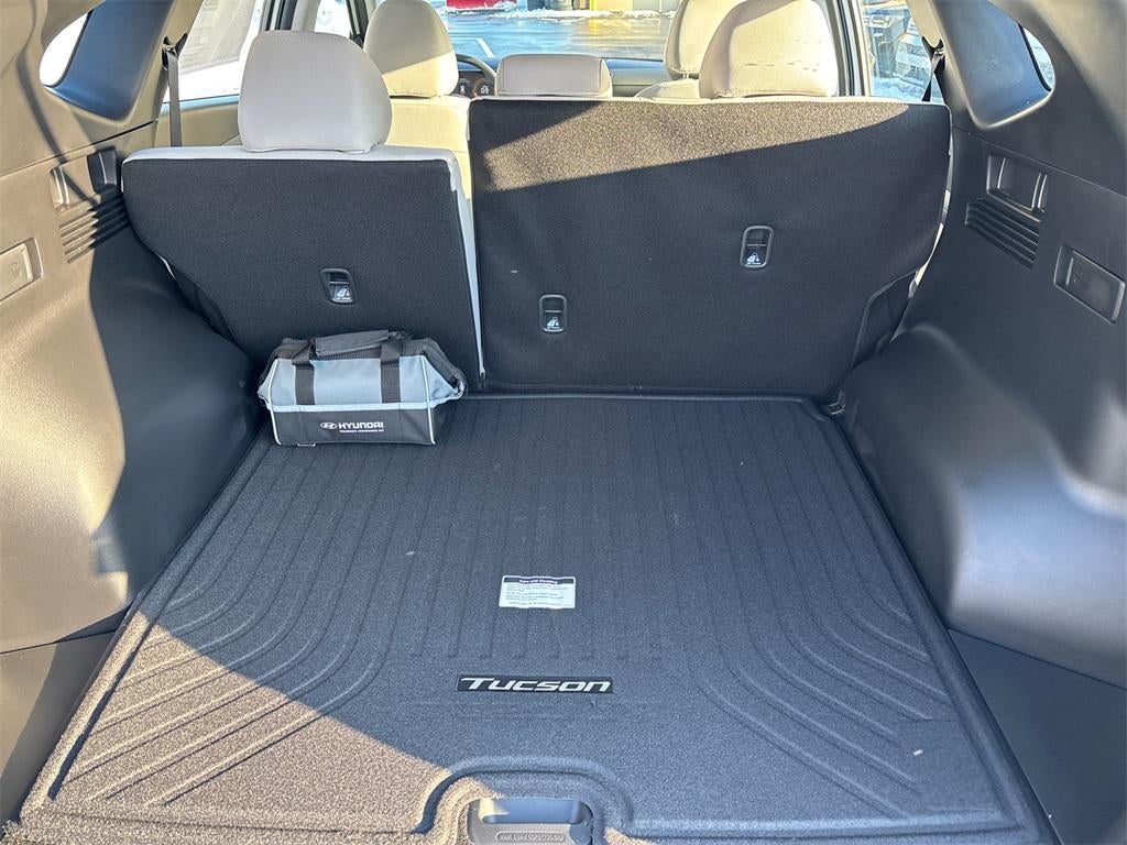 2026 Hyundai TUCSON SE