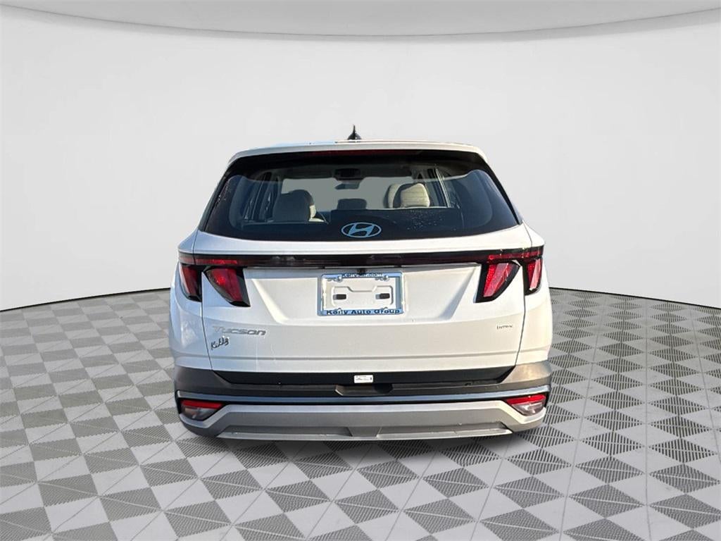 2026 Hyundai TUCSON SE