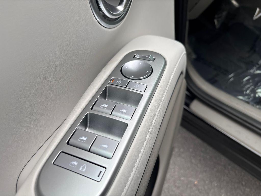 2026 Hyundai PALISADE HYBRID SEL 8 Passenger