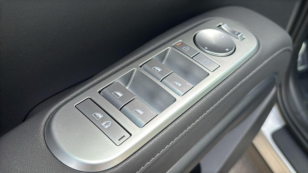 2026 Hyundai PALISADE HYBRID SEL 8 Passenger