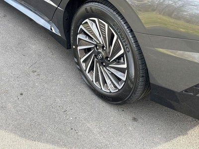 2026 Hyundai SONATA HYBRID SEL