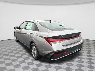 2026 Hyundai ELANTRA SE