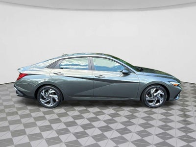 2026 Hyundai ELANTRA Limited