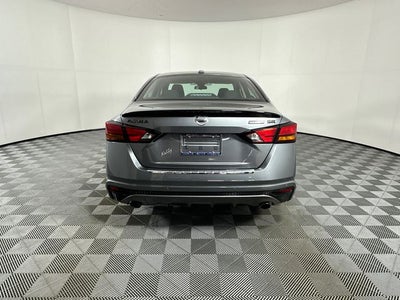 2022 Nissan Altima 2.5 SR Midnight Edition Package