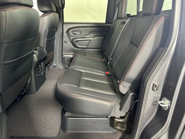 2023 Nissan Titan PRO-4X Convenience Package