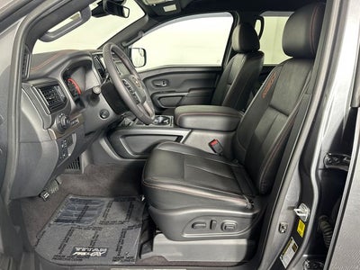 2023 Nissan Titan PRO-4X Convenience Package