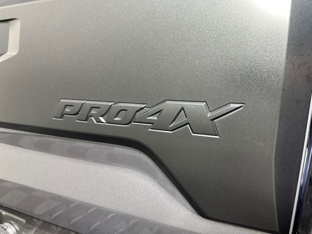 2023 Nissan Titan PRO-4X Convenience Package