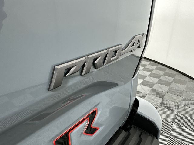 2023 Nissan Frontier PRO-4X Convenience & Technology Package