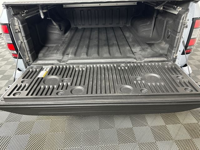 2023 Nissan Frontier PRO-4X Convenience & Technology Package